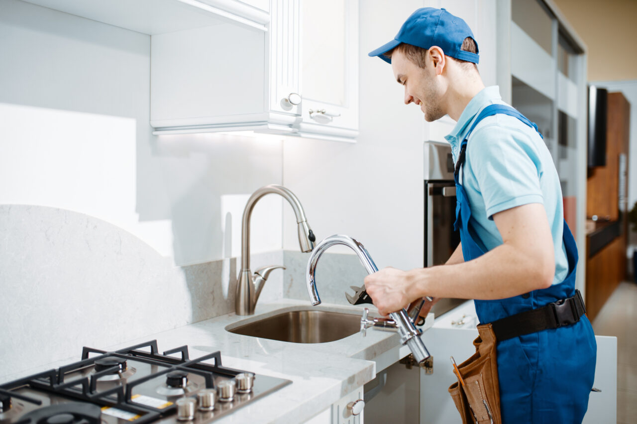 https://www.prattplumbers.com.au/wp-content/uploads/2021/04/Best-Plumbing-Service-in-Perth-1280x852.jpg