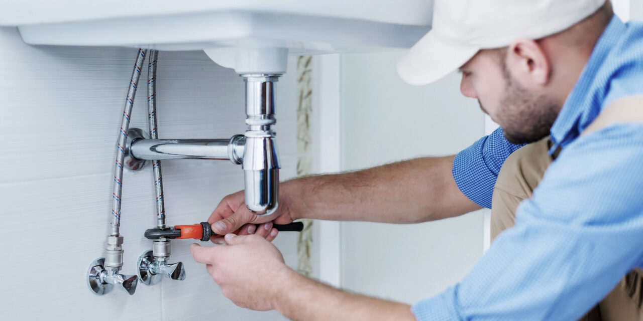 https://www.prattplumbers.com.au/wp-content/uploads/2022/02/5-Reasons-by-PLUMBER-IN-BICTOIN-to-fix-pipes-in-less-time2-1280x640.jpg